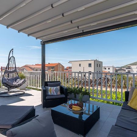 Apartmani Ville Vengo Трогір Екстер'єр фото