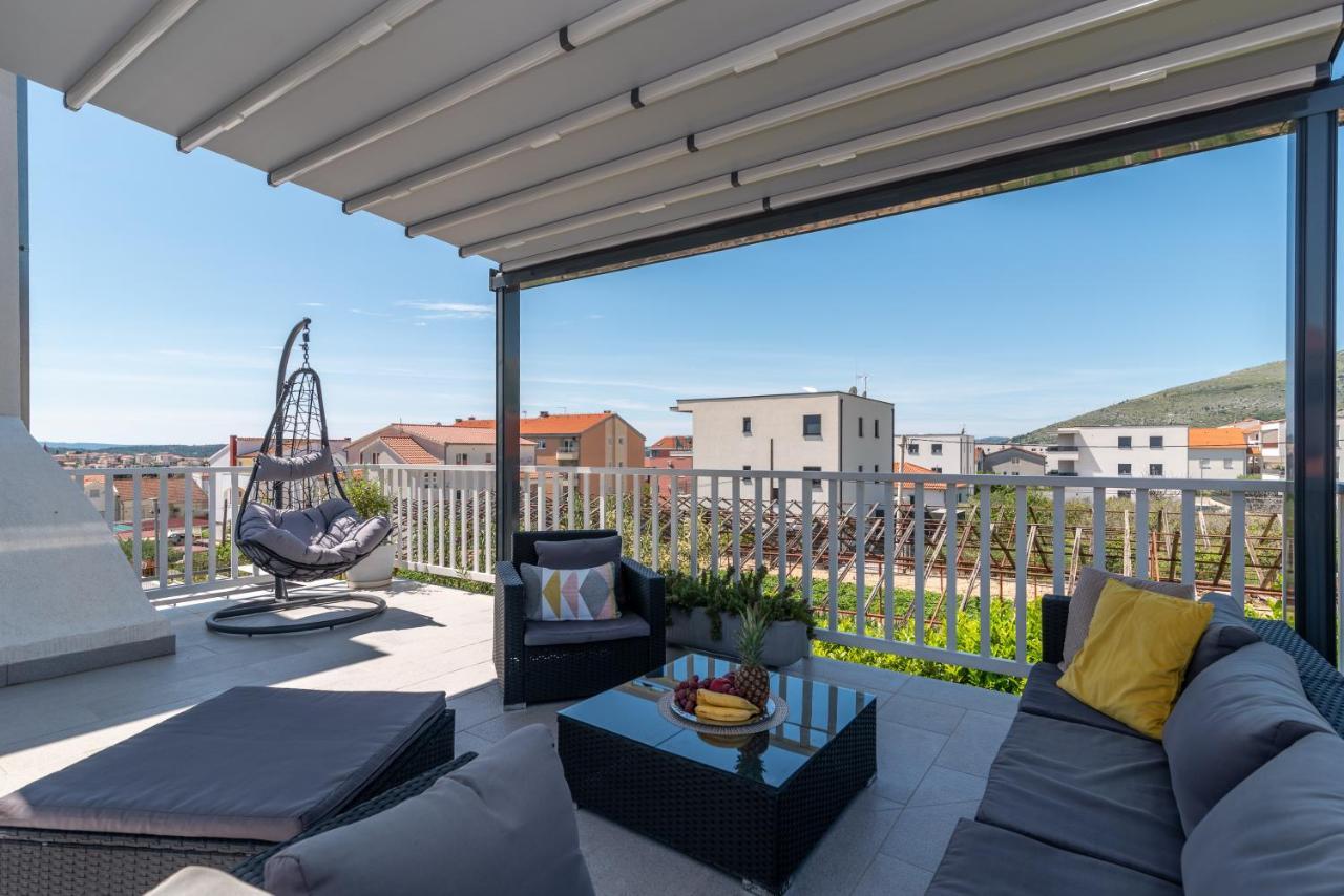 Apartmani Ville Vengo Трогір Екстер'єр фото