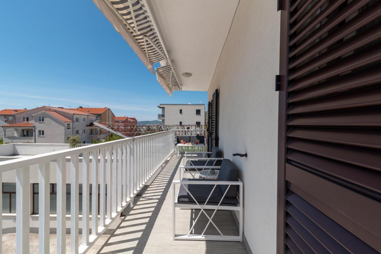 Apartmani Ville Vengo Трогір Екстер'єр фото