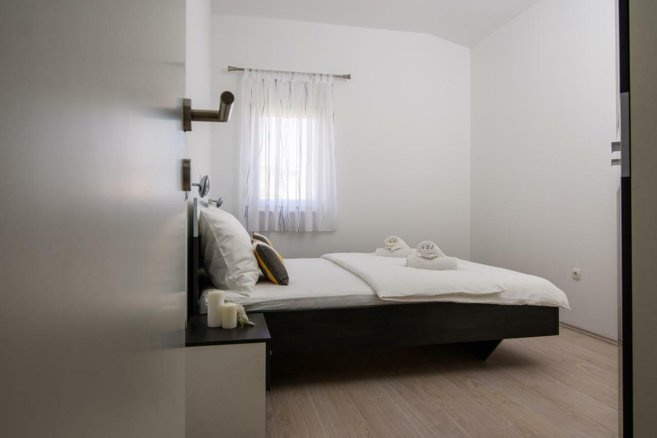 Apartmani Ville Vengo Трогір Екстер'єр фото