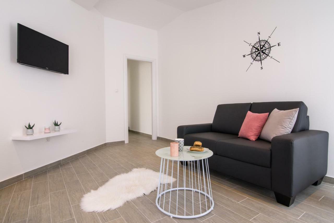 Apartmani Ville Vengo Трогір Екстер'єр фото