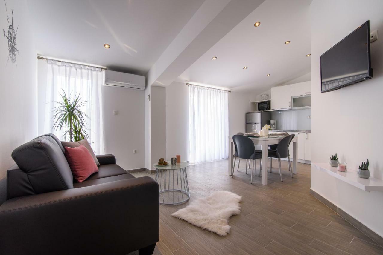 Apartmani Ville Vengo Трогір Екстер'єр фото