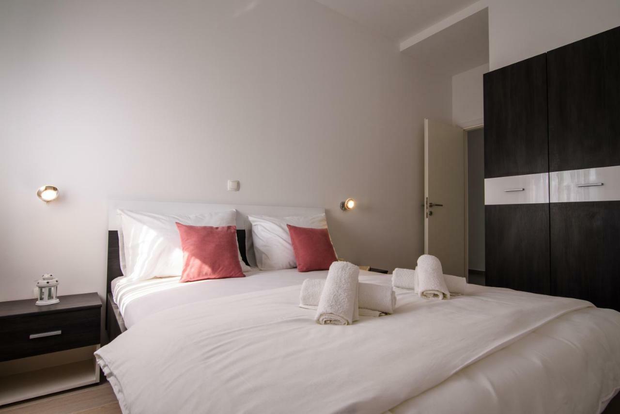 Apartmani Ville Vengo Трогір Екстер'єр фото